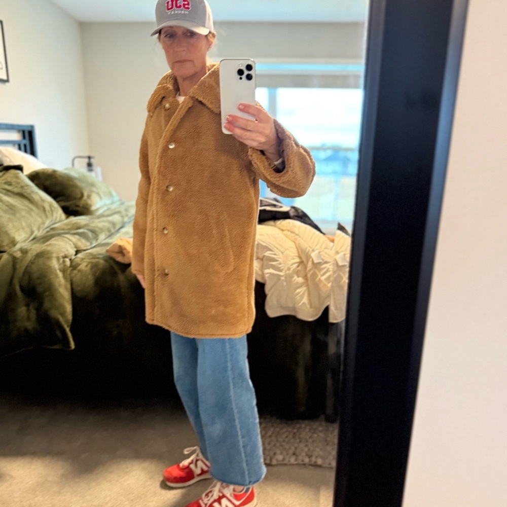 Women’s Gap Tan Teddy Coat